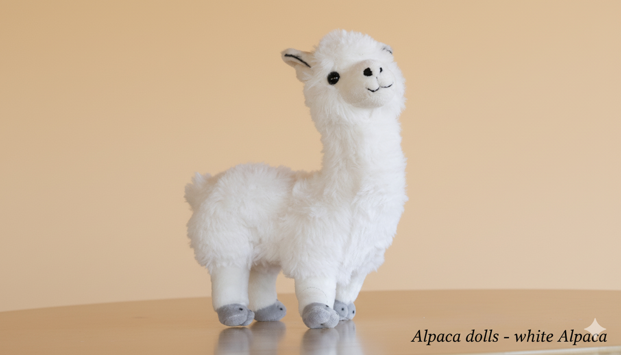 אלפי - בובת אלפקה לבנה – תמונה 2