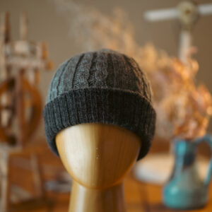 כובע דו צדדי 100% צמר אלפקה - אפור כהה/אפור מדיום