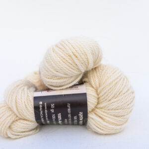 דוללה לסריגה לבן